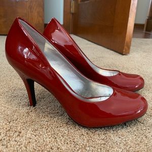 Jessica Simpson Red Pumps